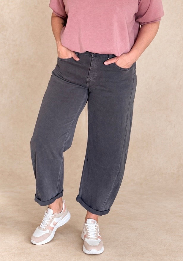 High-Waist Jeans Grau
