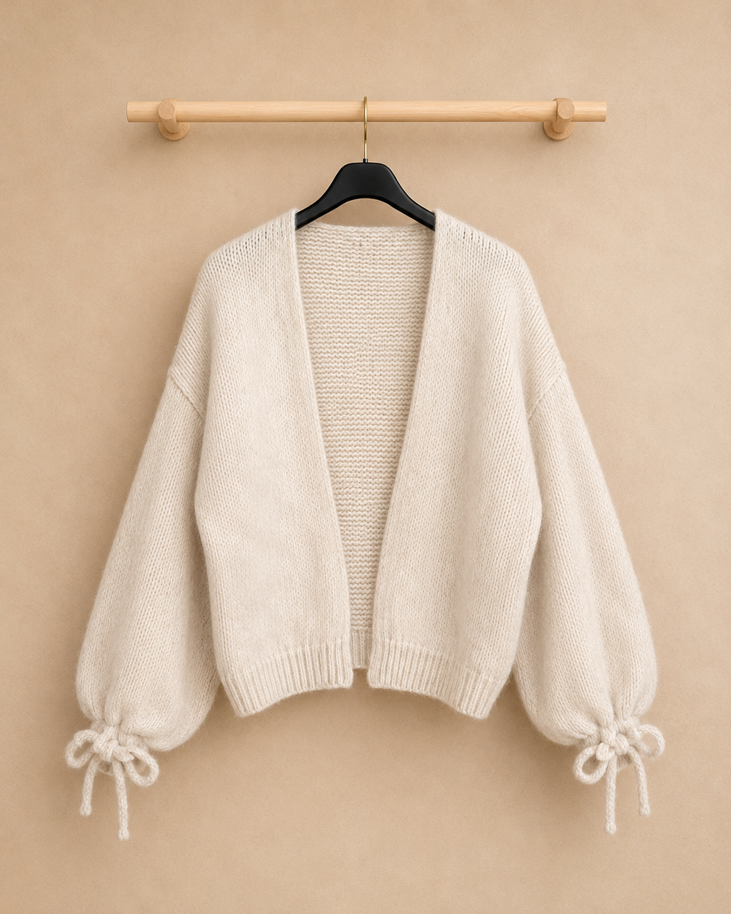 Kuschel Cardigan Schleife Creme