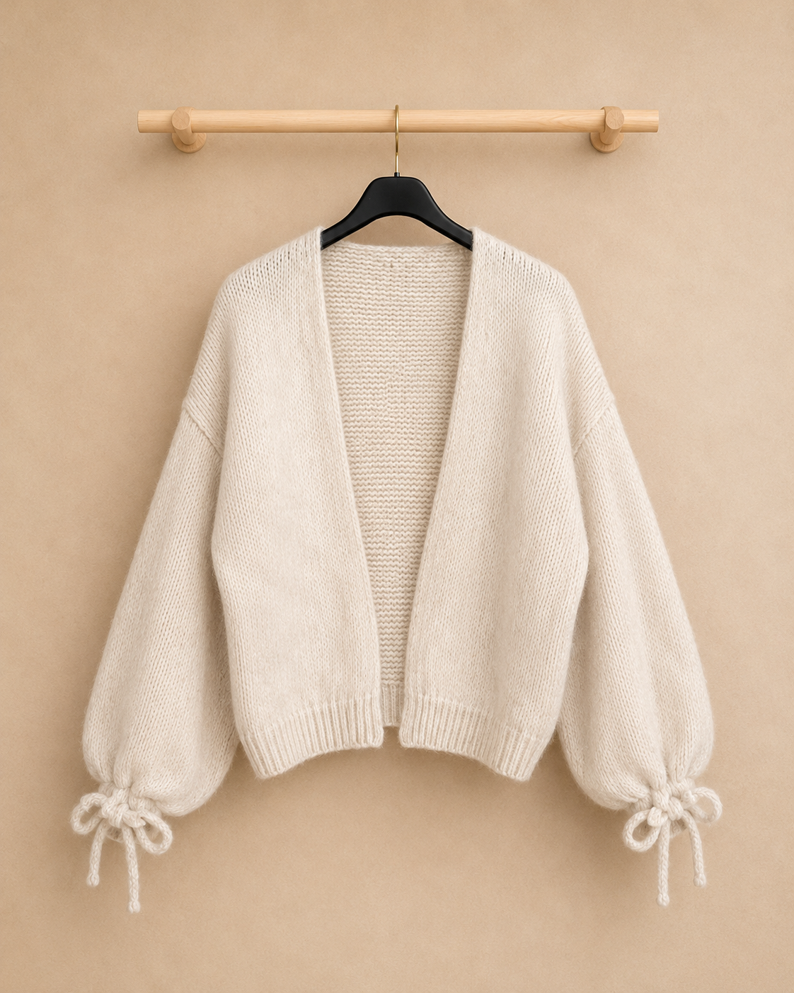 Kuschel Cardigan Schleife Creme